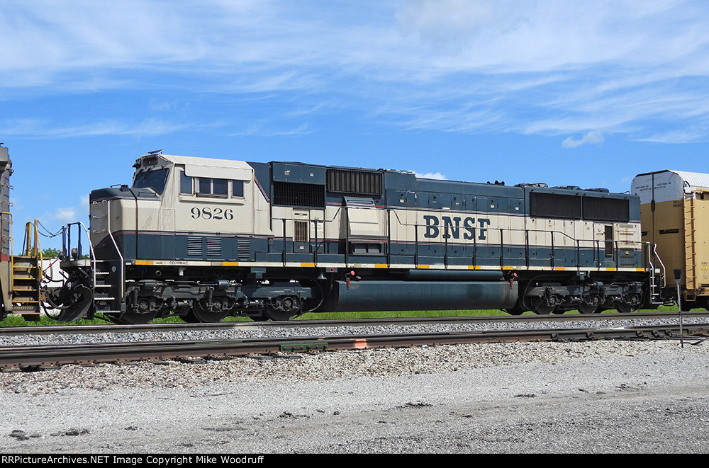 BNSF 9826